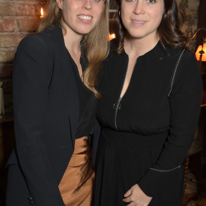 Beatrice e Eugenie horrorizadas com prisão do ex-príncipe Andrew