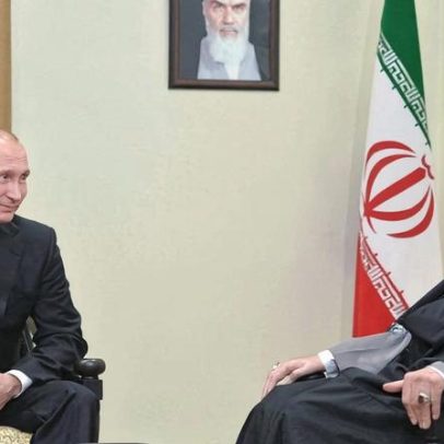 Como a morte de Khamenei sob Trump e Israel alimenta a paranoia de Putin
