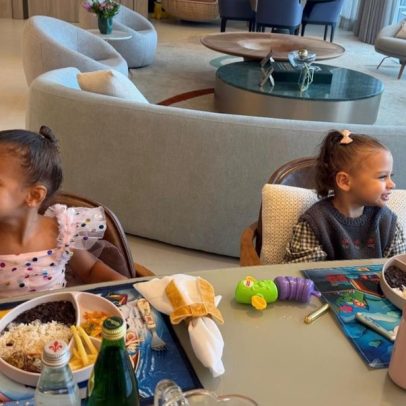 Neymar mostra as filhas Mavie e Helena em almoço das princesas