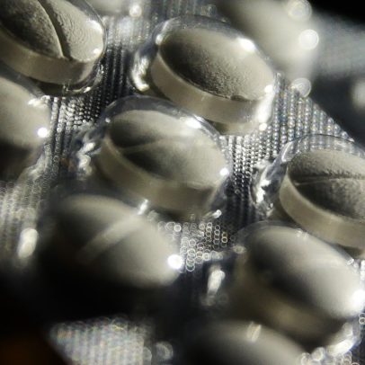 Câmara aprova regras para venda de remédios em supermercados