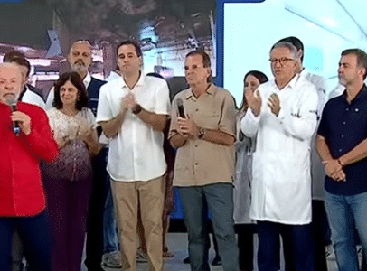 Lula afirma ter barrado assessor de Trump no Brasil e cobra visto de Padilha
