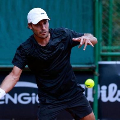 Ribeiro avança à semifinal em Brasília ao vencer Heide