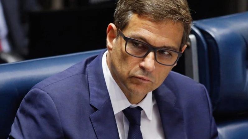Os integrantes do colegiado também fariam perguntas a Campos Neto sobre o Banco Master