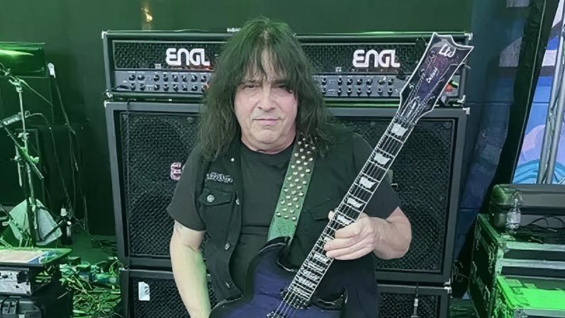 Ross “The Boss” Friedman ficou conhecido por fundar a banda de punk rock The Dictators e de heavy metal Manowar