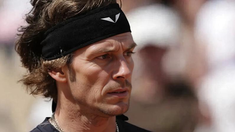 Tenistas saem de Dubai após fechamento de espaço aéreo rumo a Indian Wells