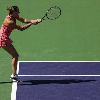 Sabalenka vence Osaka e avança às quartas de Indian Wells