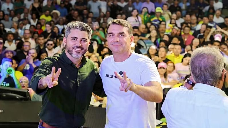 Marcos Rogério e Flávio Bolsonaro em Rondônia — Foto: Reprodução/Redes Sociais de Marcos Rogério