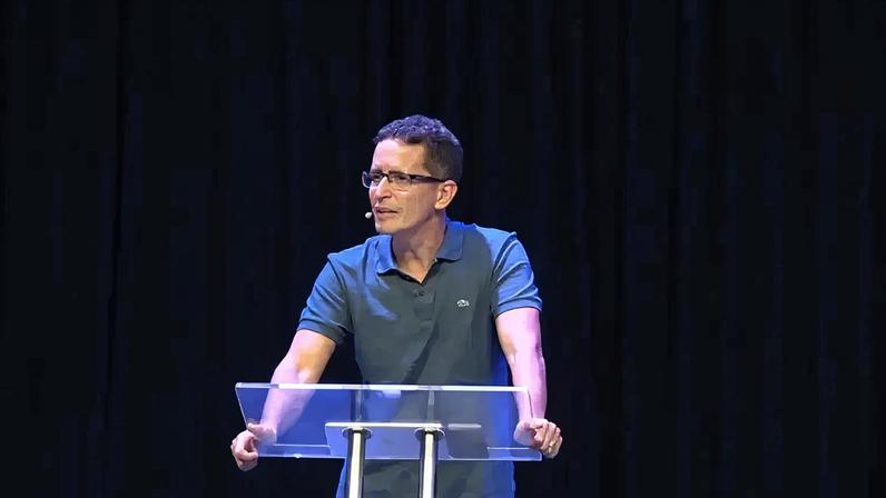 Pastor recebe moção de apoio da Câmara após ter pregação atacada por vereadores