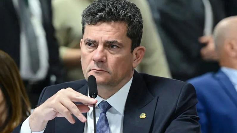 A candidatura do senador ao governo do Paraná tem apoio de Flávio Bolsonaro, pré-candidato à Presidência