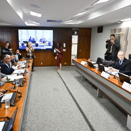 Sessão da CPI do Crime Organizado ouviria Vorcaro e Zettel