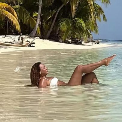 Sheron Menezzes compartilha fotos no Caribe panamenho