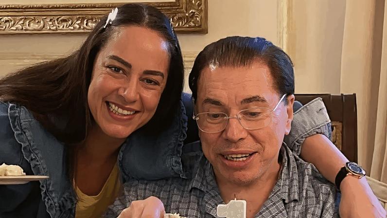 Silvia Abravanel ao lado de Silvio Santos; apresentadora repete os passos do pai ao ingressar na política