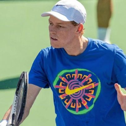 Sinner busca manter embalo em Miami e encara Mensik e Zverev