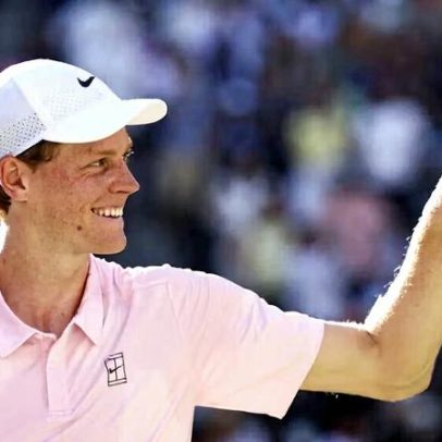 Sinner fica satisfeito com desempenho após começo ruim contra Shapovalov