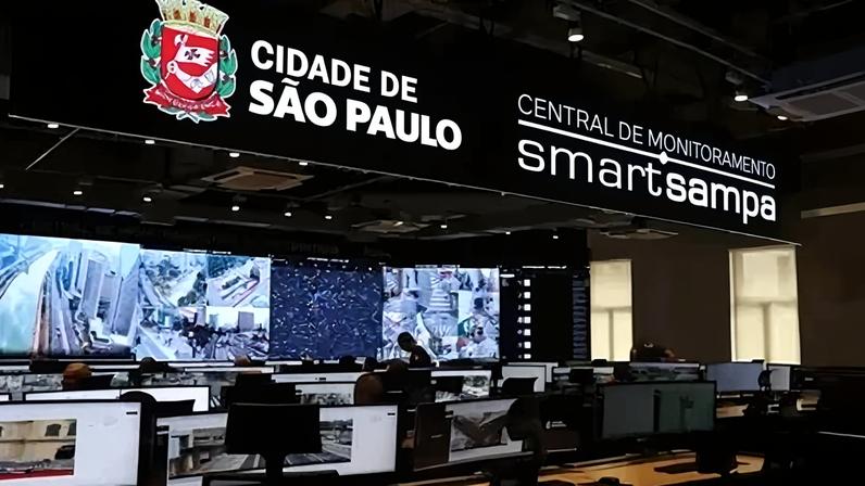Com 40 mil câmeras, Smart Sampa tiliza reconhecimento facial e cruzamento de dados em tempo real para identificar foragidos, localizar desaparecidos e detectar veículos roubados