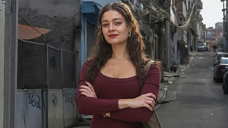 Aguinaldo Silva homenageia Sophie Charlotte após Melhores do Ano