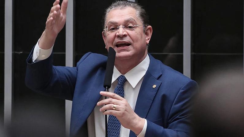 Sóstenes disse não haver evidências de que as informações foram vazadas pelo colegiado e que, se há uma suspeita, o ministro terá de provar