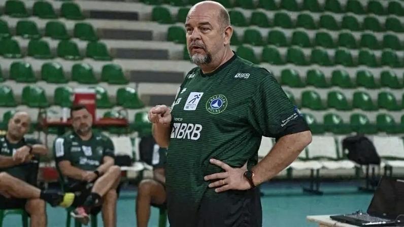 Spencer Lee comanda o Brasília Vôlei há duas temporadas (Foto: Rogério Guerreiro/Brasília Vôlei)
