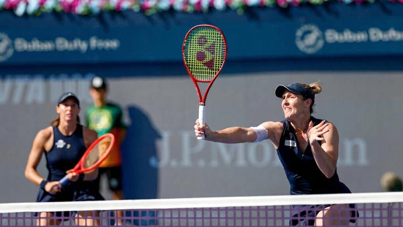 Luísa Stefani e Gabriela Dabrowski (Foto: Dubai Duty Free Tennis Championships)
