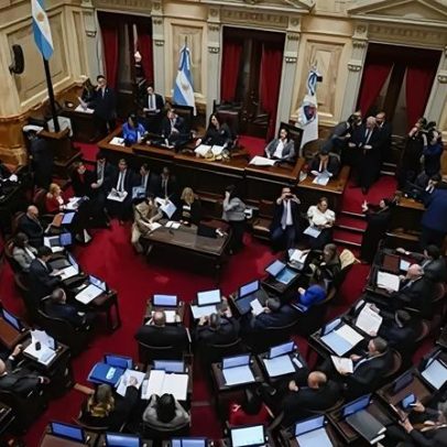 Juiz argentino suspende 82 artigos da reforma trabalhista de Milei