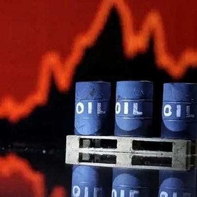 Petróleo recua com trégua aparente, mas risco sustenta preço