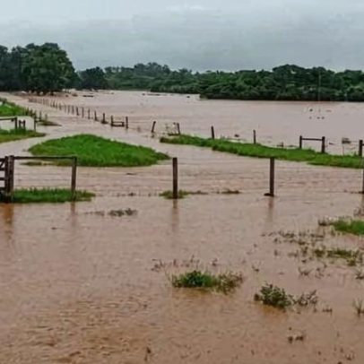 Temporal isola comunidades e mobiliza resgates emergenciais em São Francisco