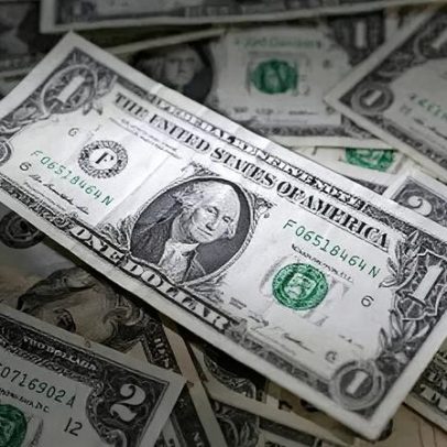 Dólar cai após Trump adiar ataque ao Irã