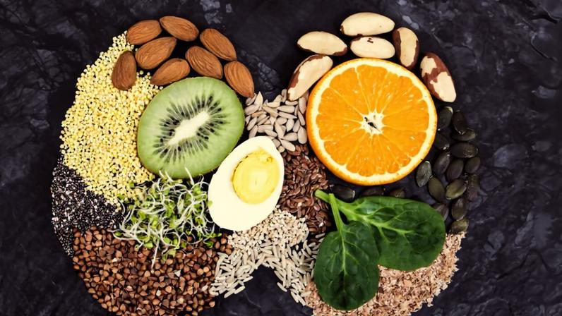 Manter uma alimentação equilibrada pode ajudar no bom funcionamento da tireoide