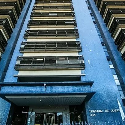 Prefeitura é condenada a indenizar professora esfaqueada por alunos