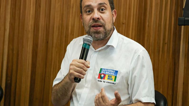 Rio de Janeiro (RJ), 20/03/2026 – O ministro-chefe da Secretaria-Geral da Presidência da República, Guilherme Boulos durante seminário que debate a saída do Brasil do Mapa da Fome, na Fundação Getúlio Vargas (FGV), na zona sul do Rio de Janeiro. Foto: Tomaz Silva/Agência Brasil
