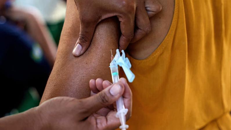 Rio de Janeiro (RJ), 10/05/2025 – Rio promove o Dia D contra a gripe e também aplica a Tríplice Viral, na Lapa, centro da capital fluminense. Foto: Tomaz Silva/Agência Brasil