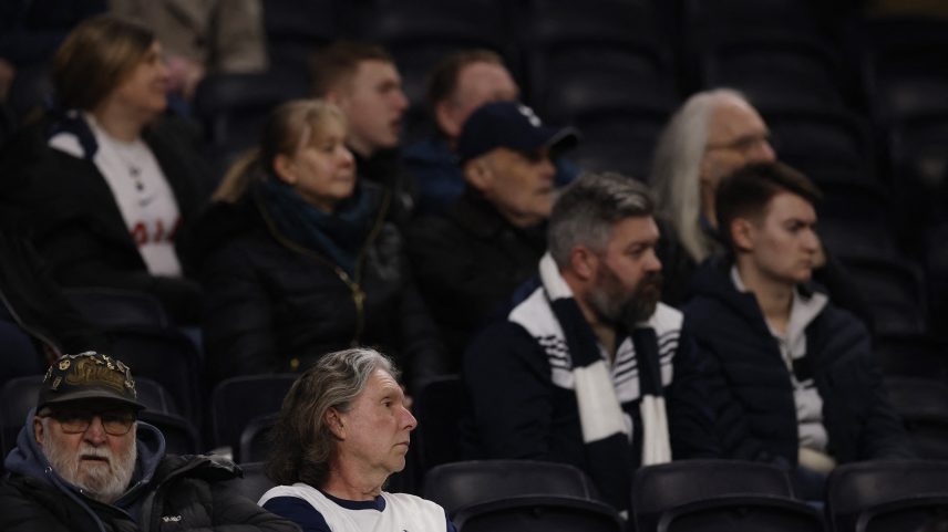 Tottenham não vence no Inglês em 2026 e soma cinco derrotas seguidas