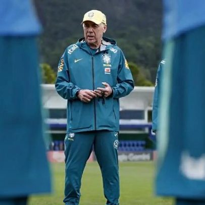 Treino dos jogadores brasileiros na preparação para a Copa