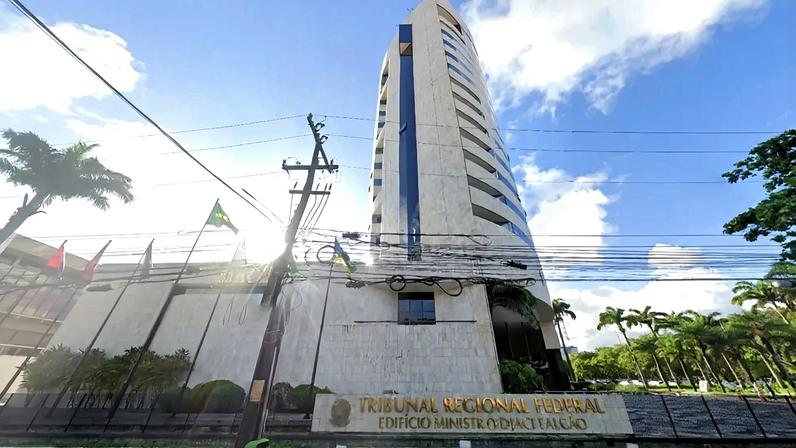 Sede do Tribunal Regional Federal em Pernambuco (TRF-5), no Recife — Foto: Reprodução/Google Street View