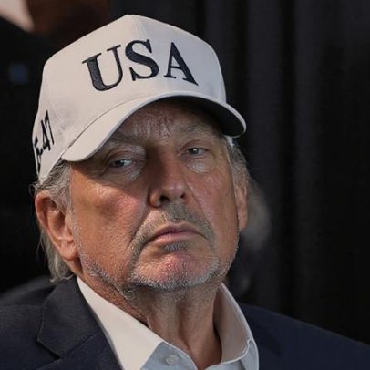 Trump avalia encerrar guerra contra o Irã sem reabrir Ormuz, diz WSJ