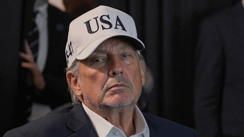 Trump e conselheiros avaliaram que uma operação militar para reabrir totalmente a passagem marítima poderia prolongar o conflito além do prazo de 6 semanas
