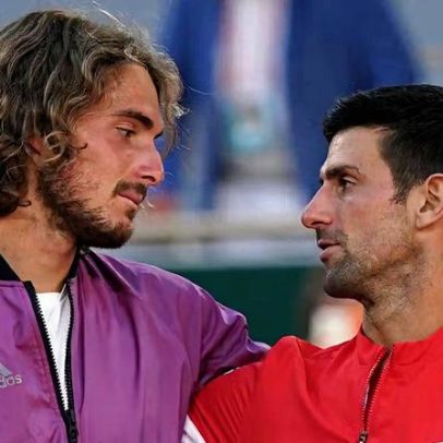 Djokovic e Tsitsipas avançam às duplas; Sinner e Opelka caem