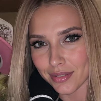 Virginia posta selfie com Vini Jr. após jogo, em meio a polêmicas com Zé Felipe