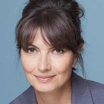 Valérie Perrin, autora de best-sellers, comenta sucesso entre brasileiros