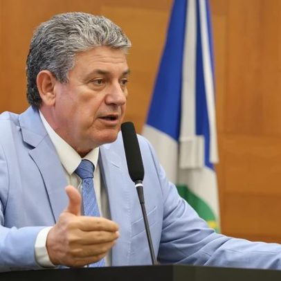 Deputado comemora vitória em licitação e vira alvo do MP por conflito