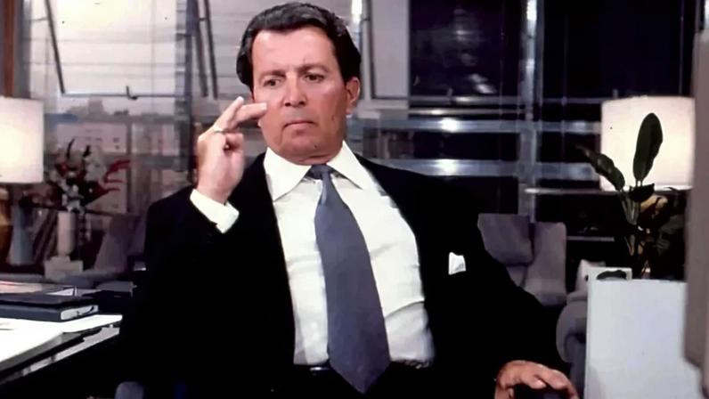 Vilão provoca sequência de mortes e tem fim explosivo em Rainha da Sucata