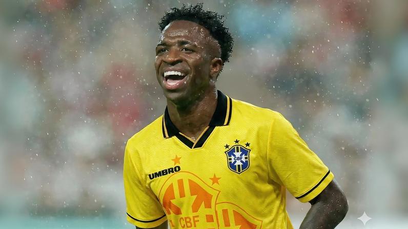 Vinícius Júnior em montagem com camisa do Brasil de 1994 — Foto: Reprodução/Gemini