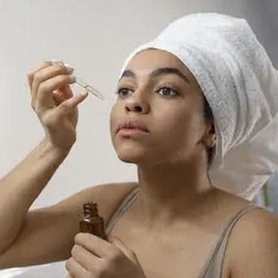 Vitamina C ou niacinamida: qual é a mais indicada para skincare?