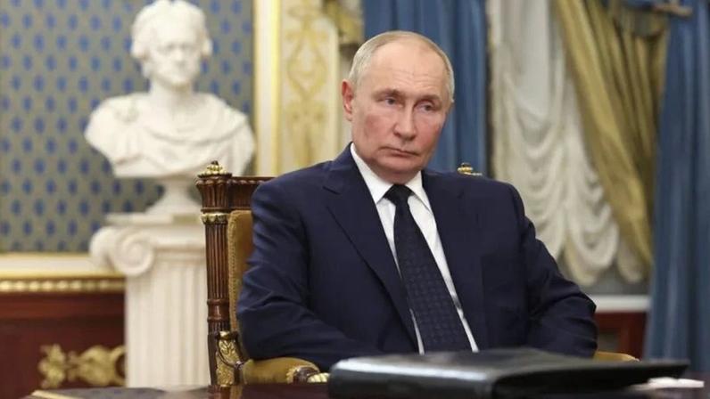 Petroleiro russo chega a Cuba com 730 mil barris, com aval dos EUA