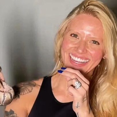 Cássia Lourenço ganha cobra como pet e anuncia novas aquisições