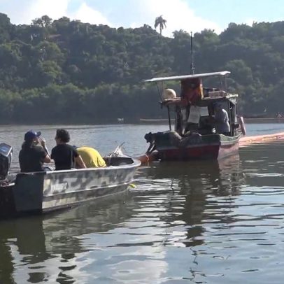 Barreira de cabelo humano ajuda a conter óleo na Baía de Guanabara