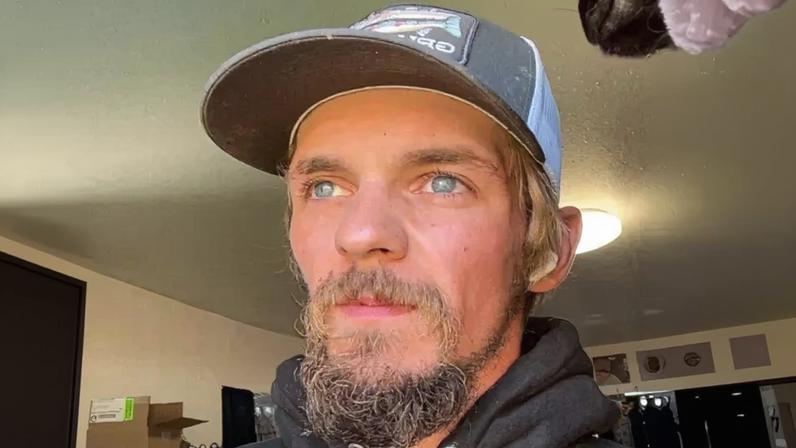 “Deadliest Catch” star Todd Meadows (pictured above wearing a black hoodie and baseball cap) was hit in the head in a scary injury just a month before his tragic death.