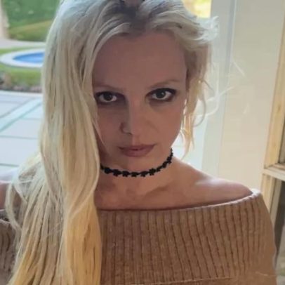 Britney Spears flagrada com substância não identificada em carro antes de DUI
