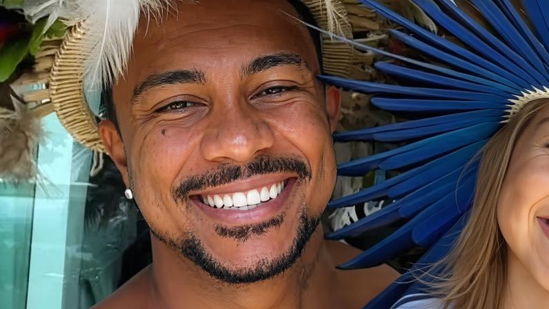 Xamã posta foto rara com filha e brinca: 'Sou funcionário'