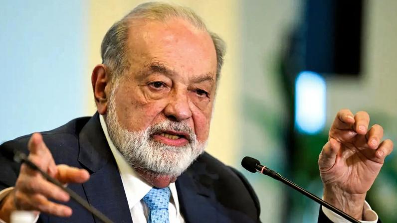 O mexicano Carlos Slim: faturando alto com a guerra (Yuri Cortez/AFP)